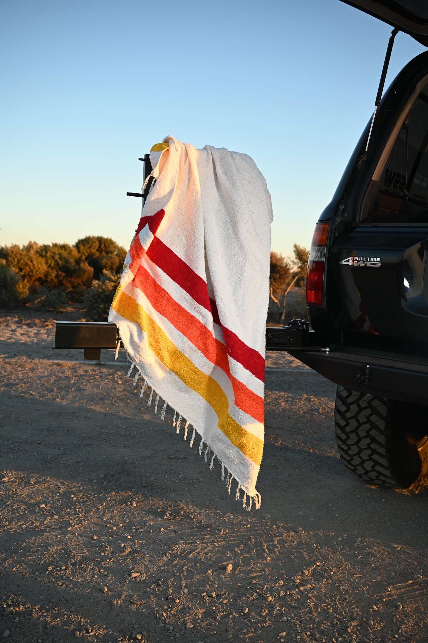 Trail Blanket (White)